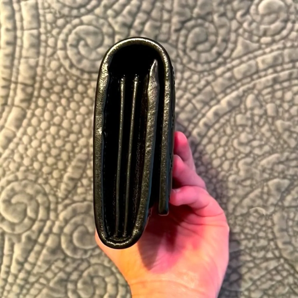 NWOT GUCCI WALLET💗💗💗FULL INCLUSION💗 - Picture 7 of 9
